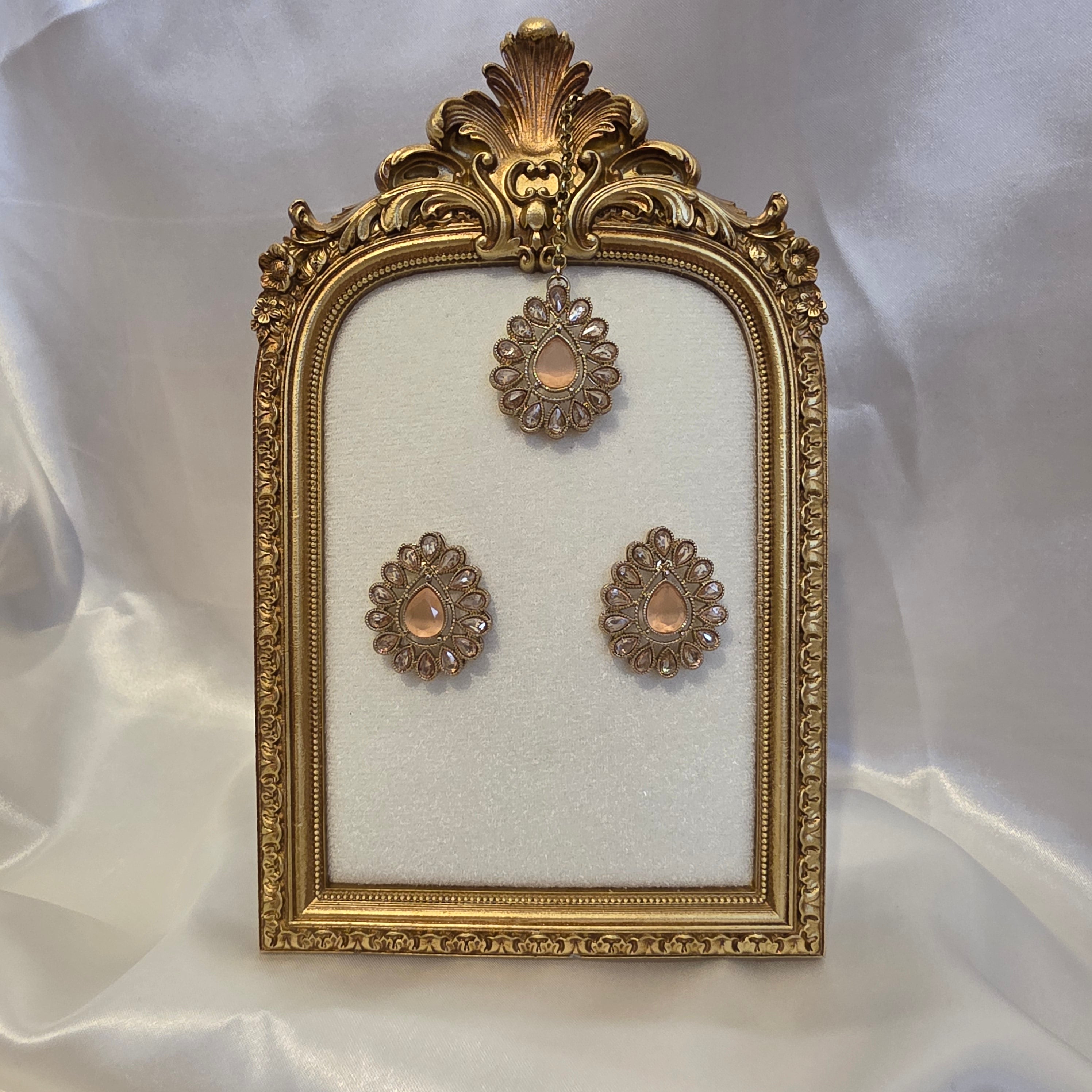 Crystal earrings tikka 008