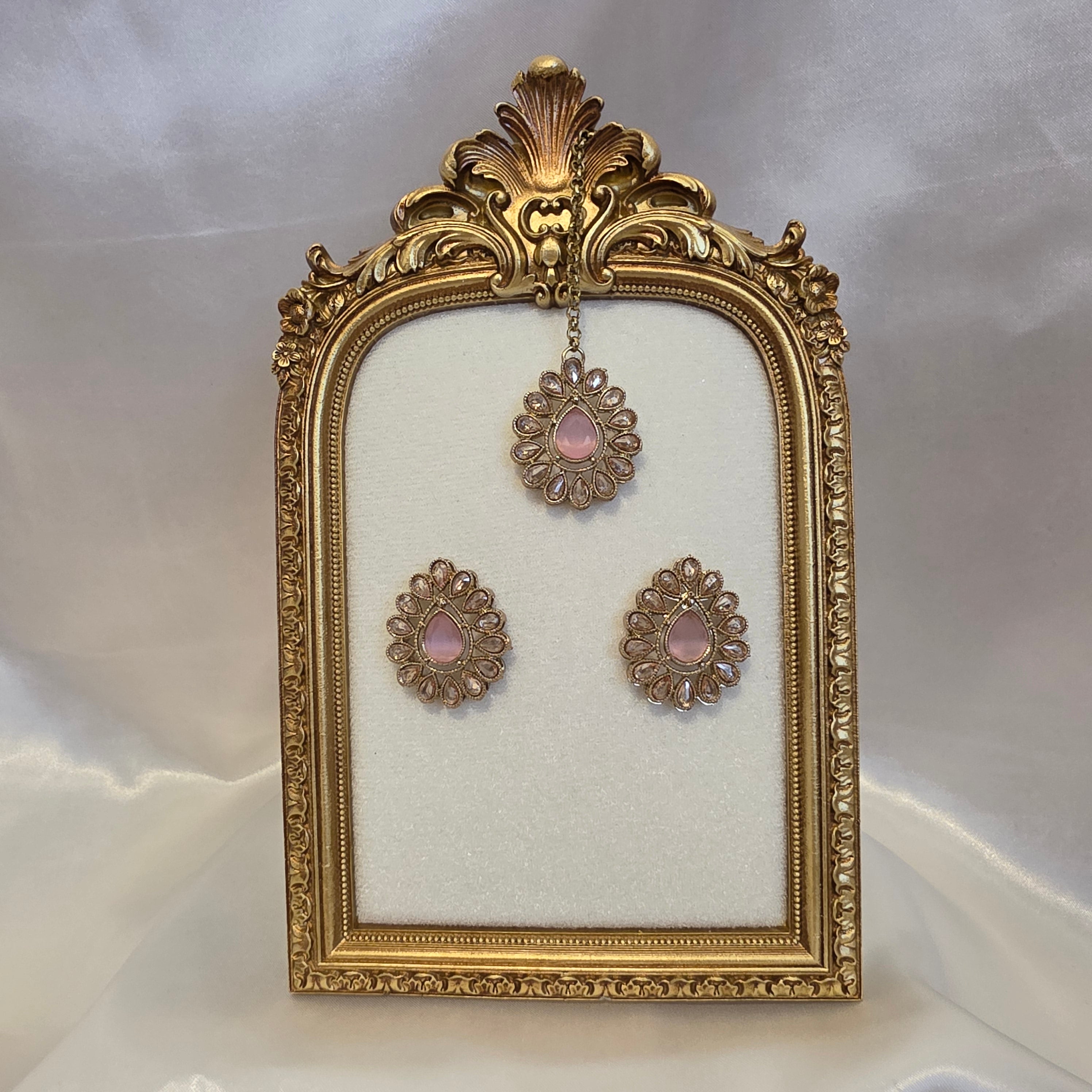 Crystal earrings tikka 008