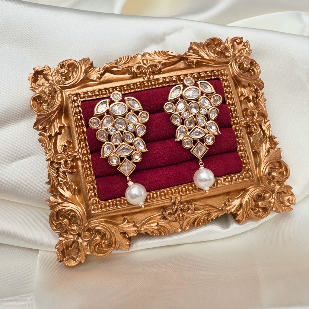 Earrings pearl studs