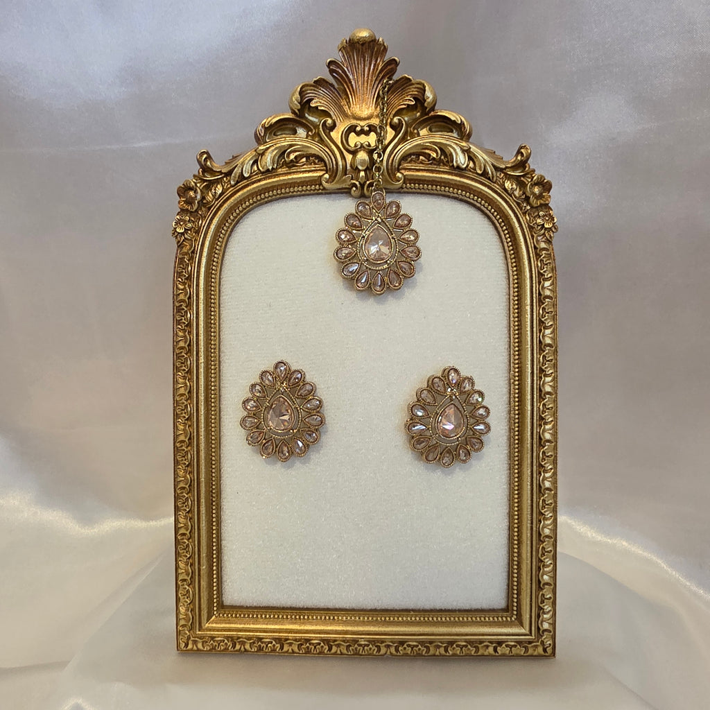 Crystal earrings tikka 008