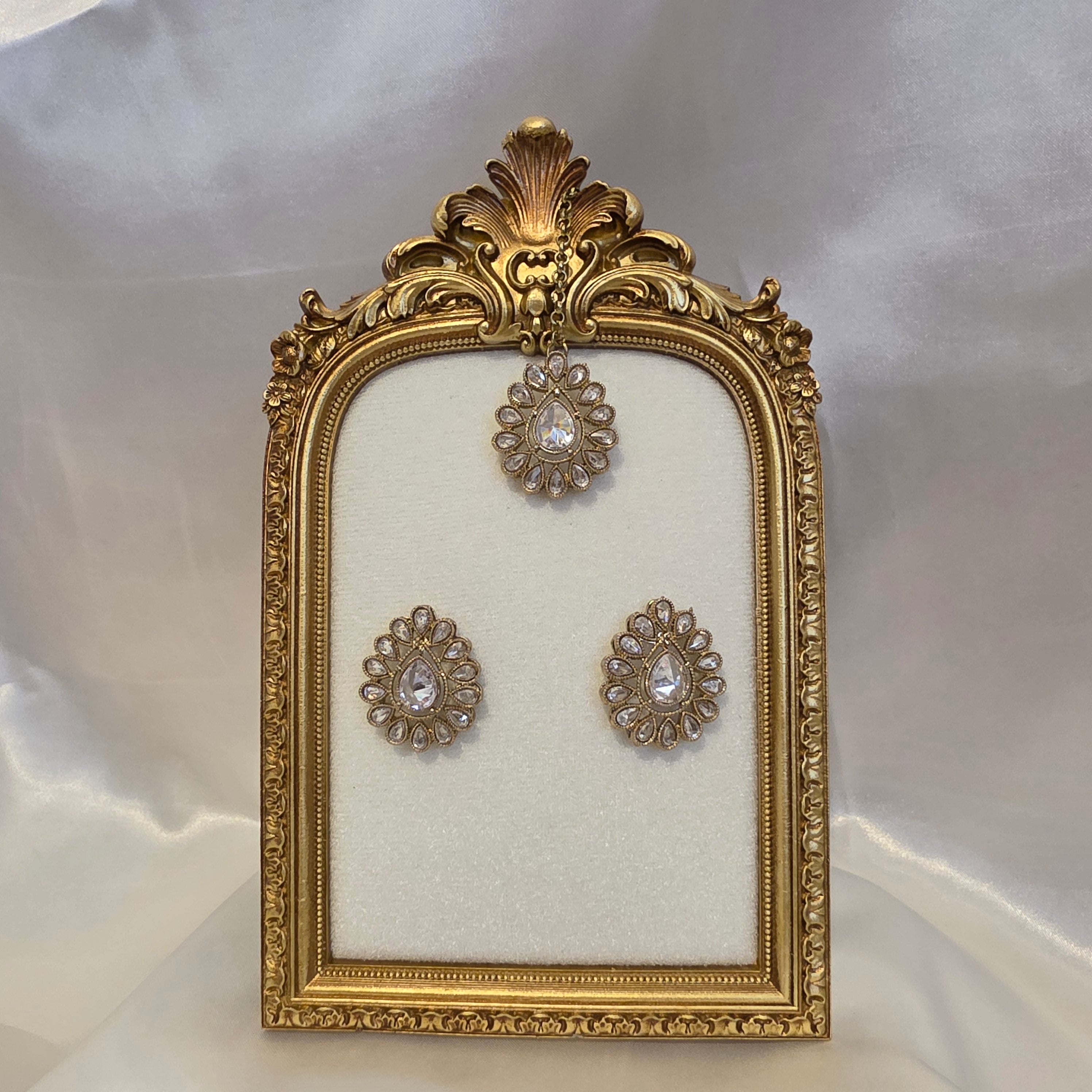 Crystal earrings tikka 008