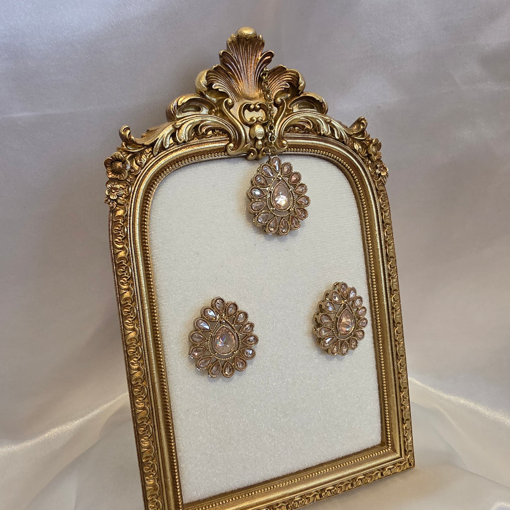 Crystal earrings tikka 008