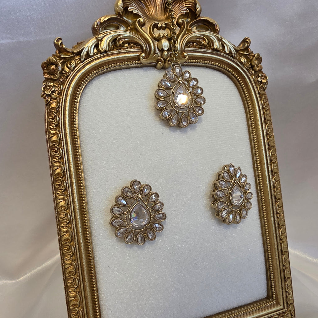 Crystal earrings tikka 008