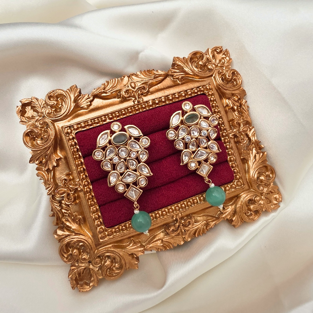 Earrings pearl studs